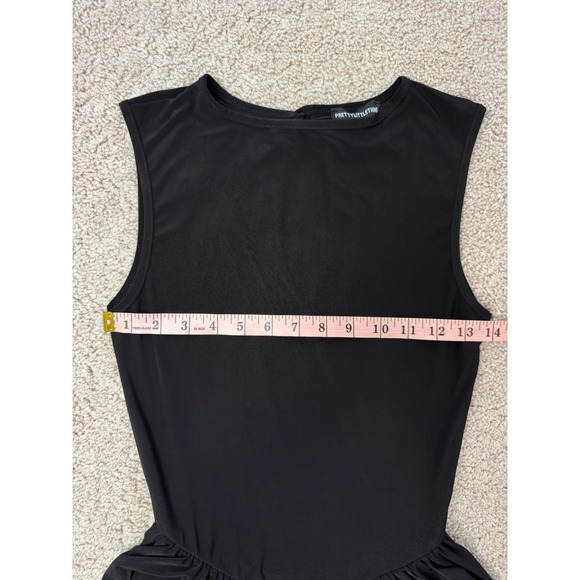 PrettyLittleThing Black Sleeveless Tiered Ruffle Romper Womens 2 Keyhole Back 2 - Picture 8 of 12